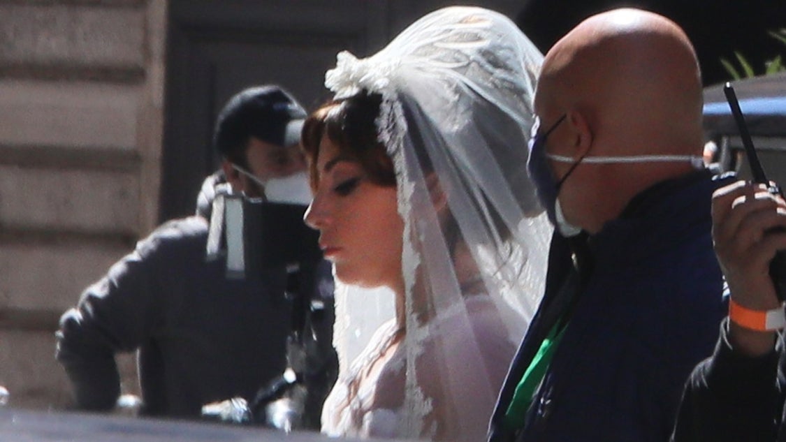 Lady Gaga Is a Blushing Bride on Set of 'House of Gucci' | Entertainment Tonight Lady Gaga Is a Blushing Bride on Set of 'House of Gucci' | Entertainment Tonight