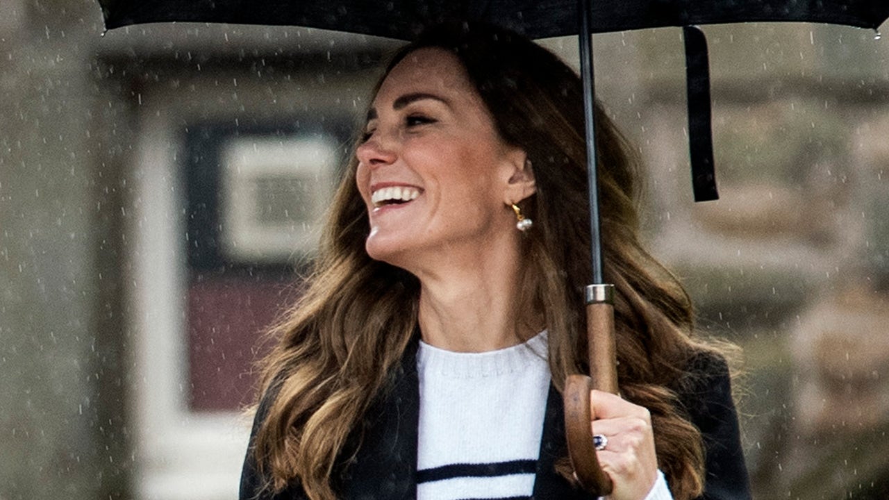 Kate Middleton's best fashion looks this month: from luxury British brands  to the humble Veja sneakers also loved by Meghan Markle – and the H&M top  she wore to get the Covid-19