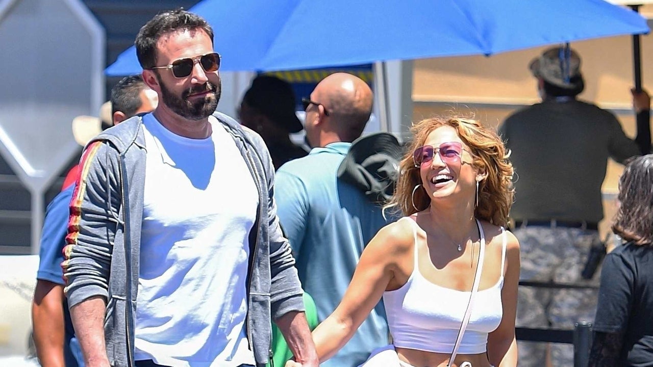 Jennifer Lopez and Ben Affleck Take Their Love to Universal Studios ...