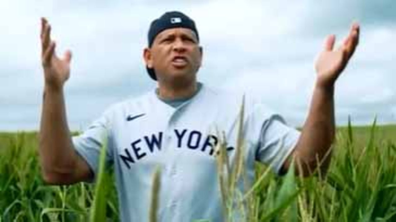 Alex Rodriguez Returns to MLB Roots Ahead of 'Field of Dreams' Game