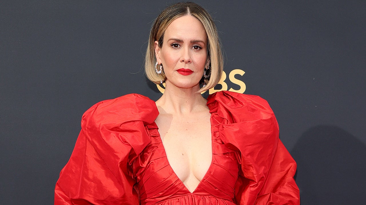 sarah paulson red dress Sarah Paulson wearing Marc Jacobs SS25 to the Vanity Fair Oscars Party (March 2, 2025) : r/whatthefrockk