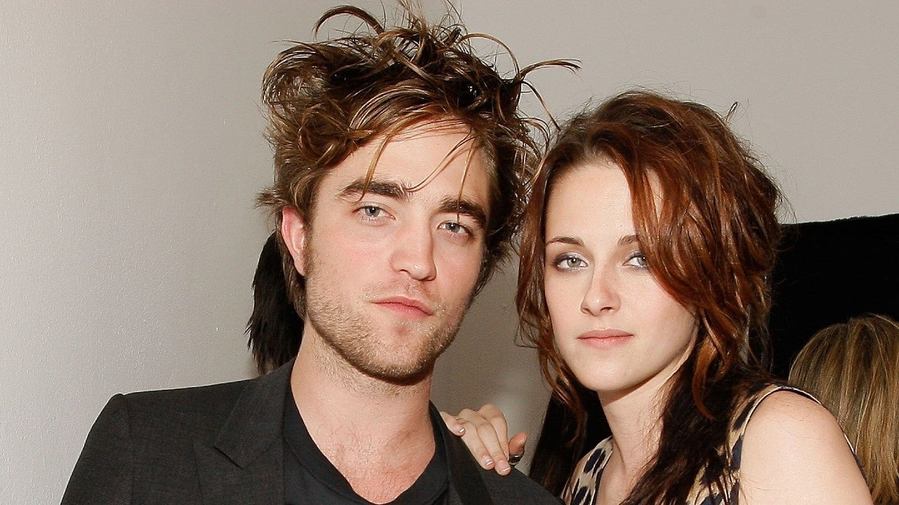 Robert Pattinson Fell Off the Bed Kissing Kristen Stewart in 'Twilight
