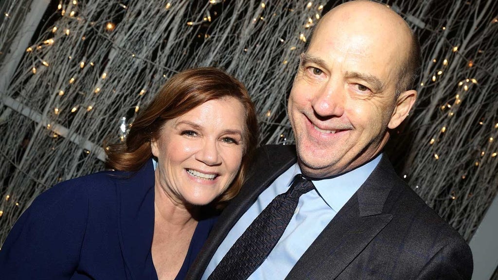 Mare Winningham and Anthony Edwards