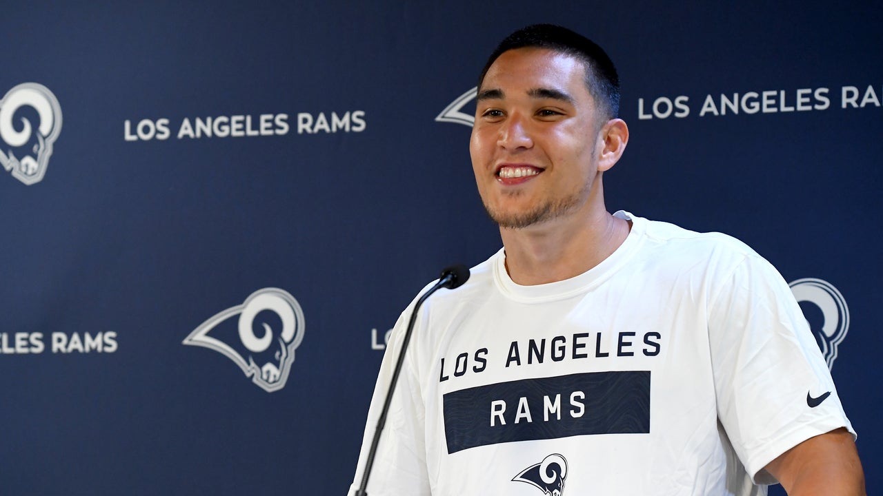 Los Angeles Rams' Taylor Rapp Proposes on the Field After Winning Super ...