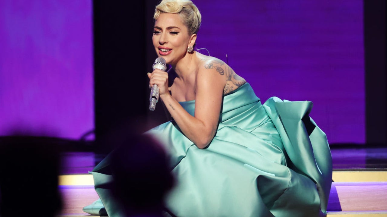 Lady Gaga Carried SZA's Dress After Losing to Her at the GRAMMYs | Entertainment Tonight Lady Gaga Carried SZA's Dress After Losing to Her at the GRAMMYs | Entertainment Tonight