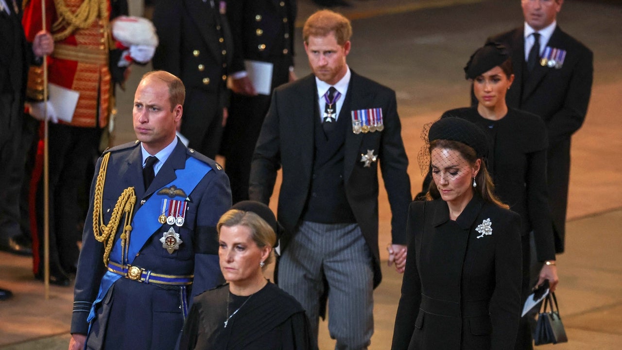 Prince Harry, Meghan Markle Hold Hands, Exit Queen Elizabeth's Service ...