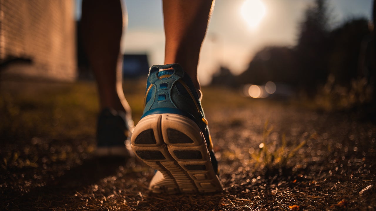 15 Best Walking Shoes for Men in 2024 — Hoka, Nike, Allbirds, Brooks and More - Vimarsana News