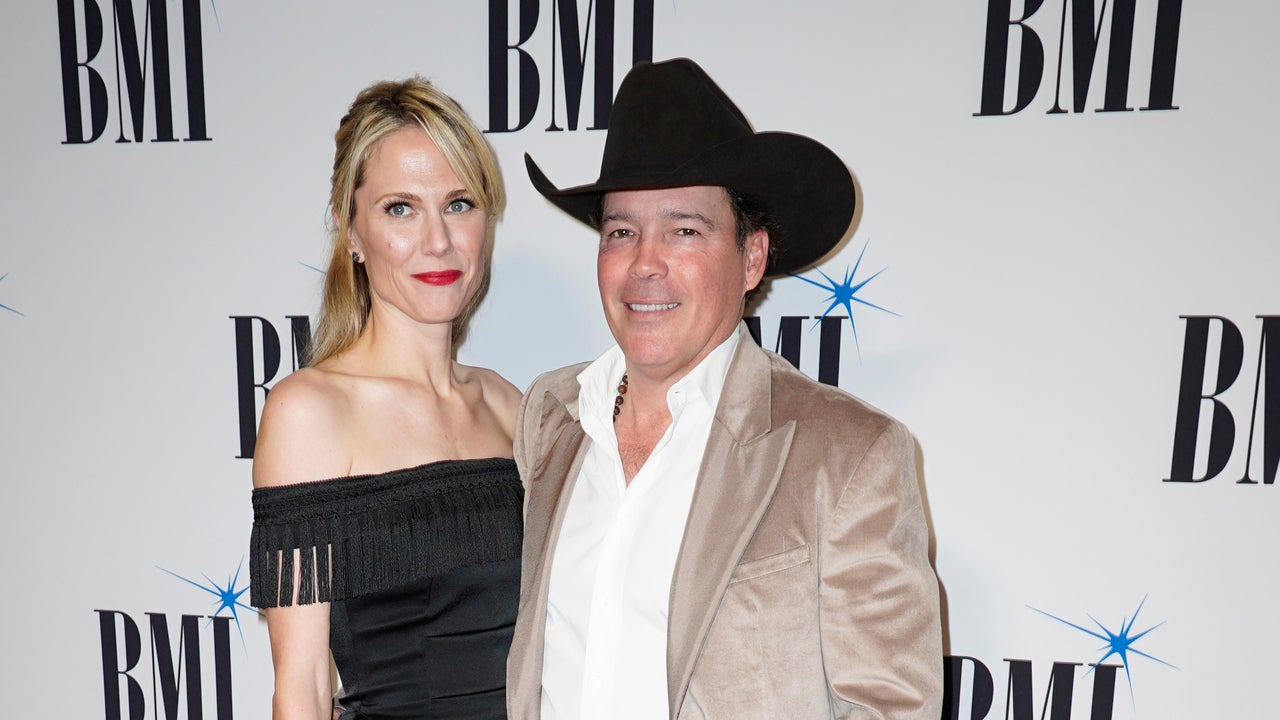  Jessica Craig and Clay Walker attend the 68th BMI Country Awards at BMI on November 08, 2022 in Nashville, Tennessee.