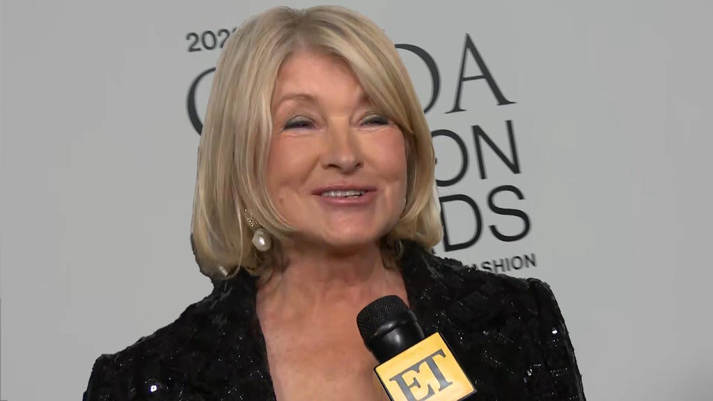 Martha Stewart on Thanksgiving Traditions and Maintaining Confidence in Fashion (Exclusive)