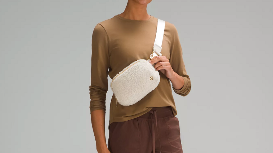 The Fleece lululemon Everywhere Belt Bag Is Back in Stock, Including a New  Color for Fall | Entertainment Tonight