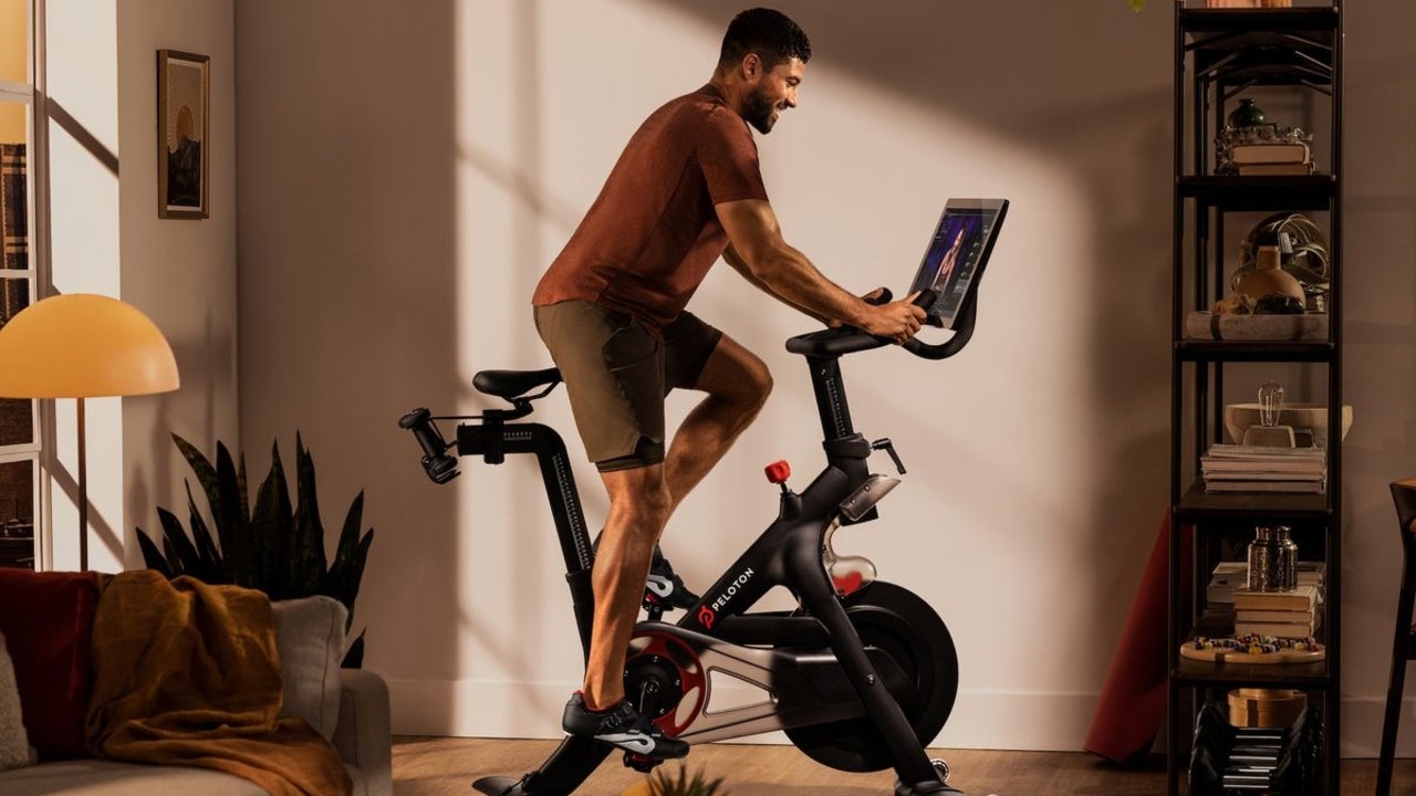 The Best Peloton Deals to Shop for the New Year: Save on Bikes, Clothing and Accessories - Vimarsana News