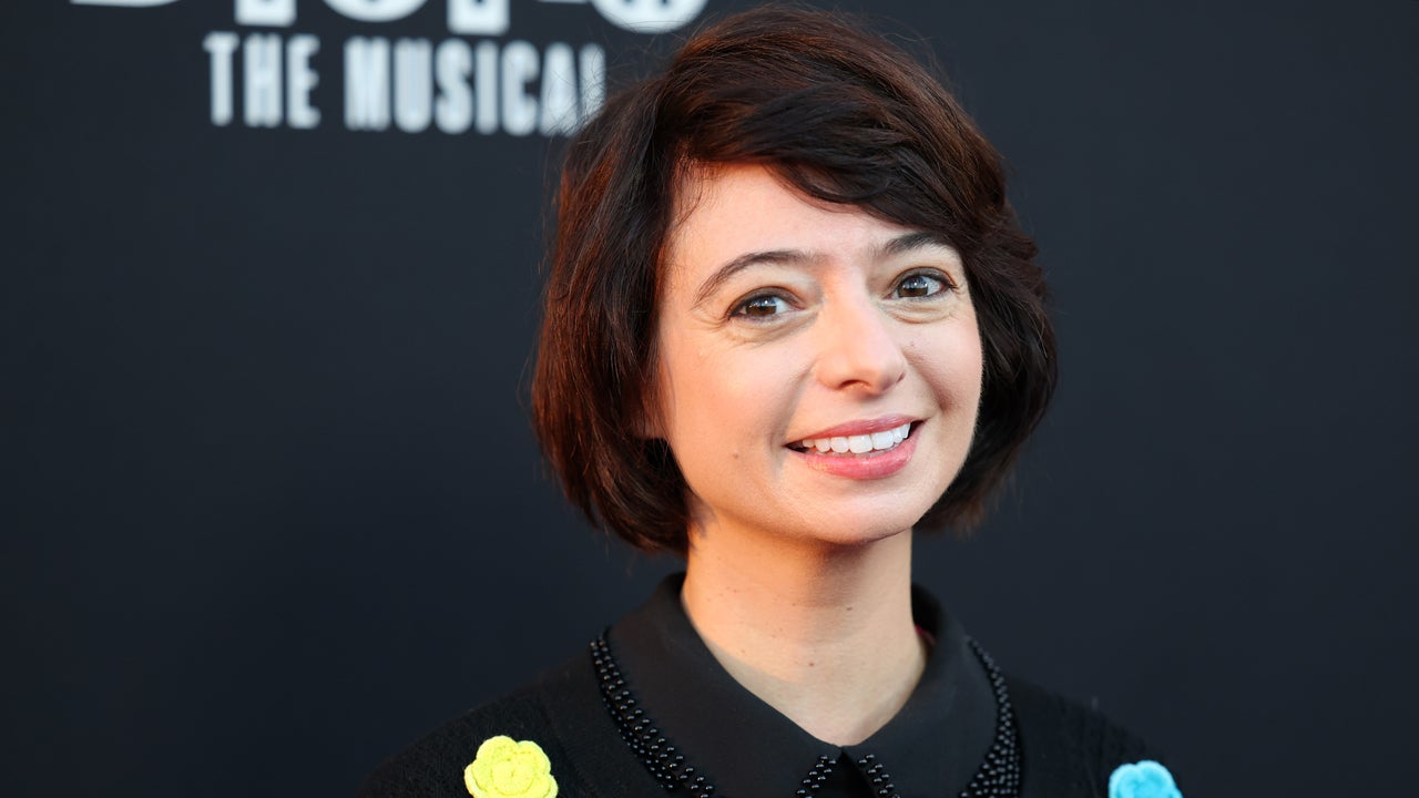 'Big Bang Theory' Star Kate Micucci Reveals Lung Cancer Diagnosis - Vimarsana News