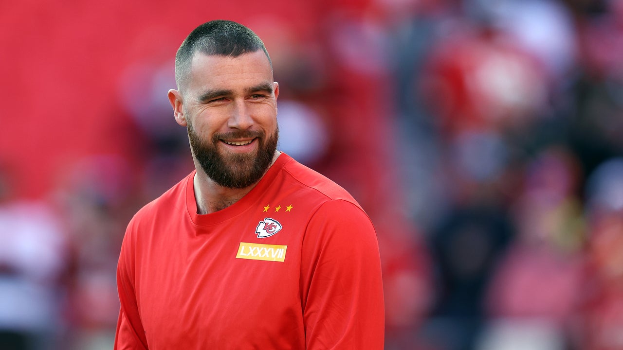 Travis Kelce's Shirtless Spa Video Resurfaces -- and It's Pretty Steamy ...
