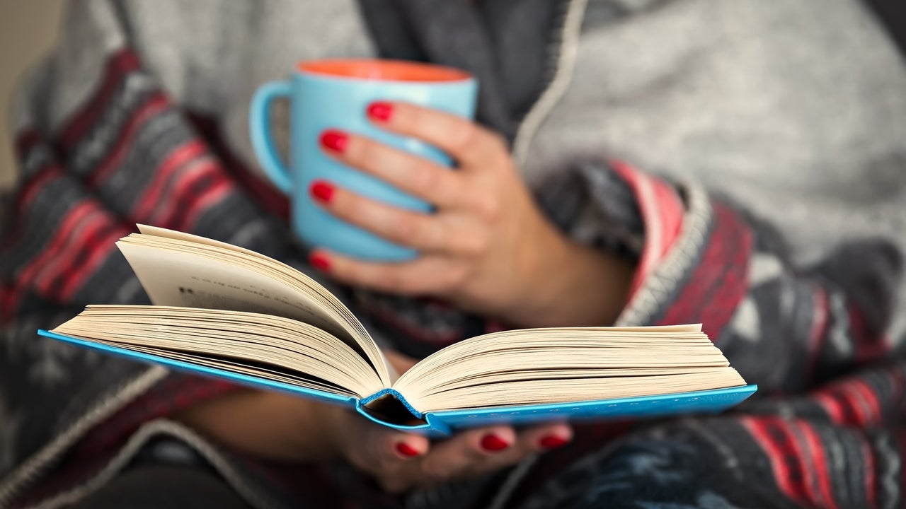 The Best Books to Read in 2024 on Cozy Winter Days: Snuggle Up With These New Novels - Vimarsana News