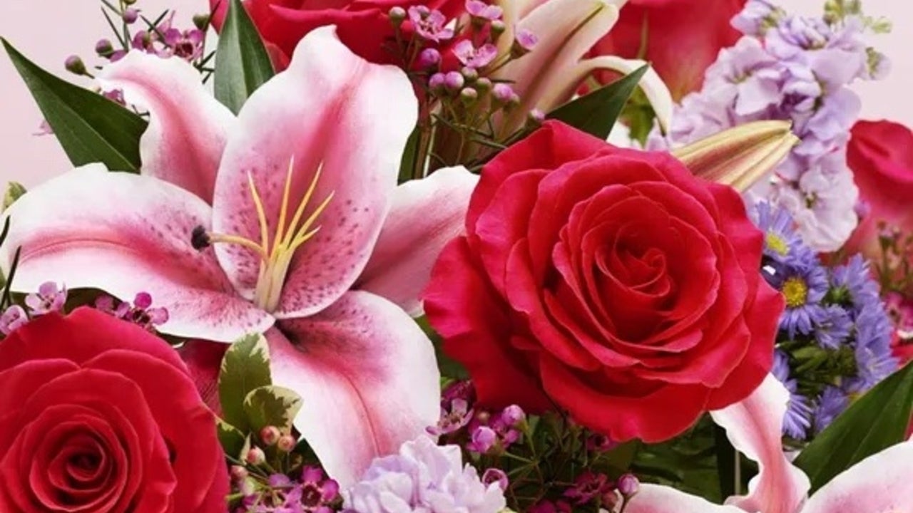 Valentine's Day Flower Sale 2024 Save 25 on Bouquets from 1800