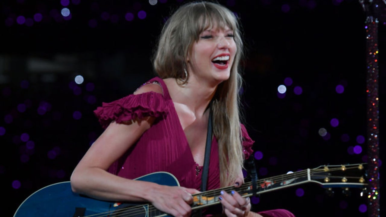 Taylor Swift teilt einen lustigen TikTok-Clip über das „versehentliche Betreten“ mit ihren Eltern nach dem Super Bowl: Ansehen