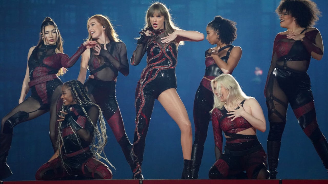 Taylor Swift Trips on Stairs and Nearly Falls Onstage In Tokyo - Vimarsana News