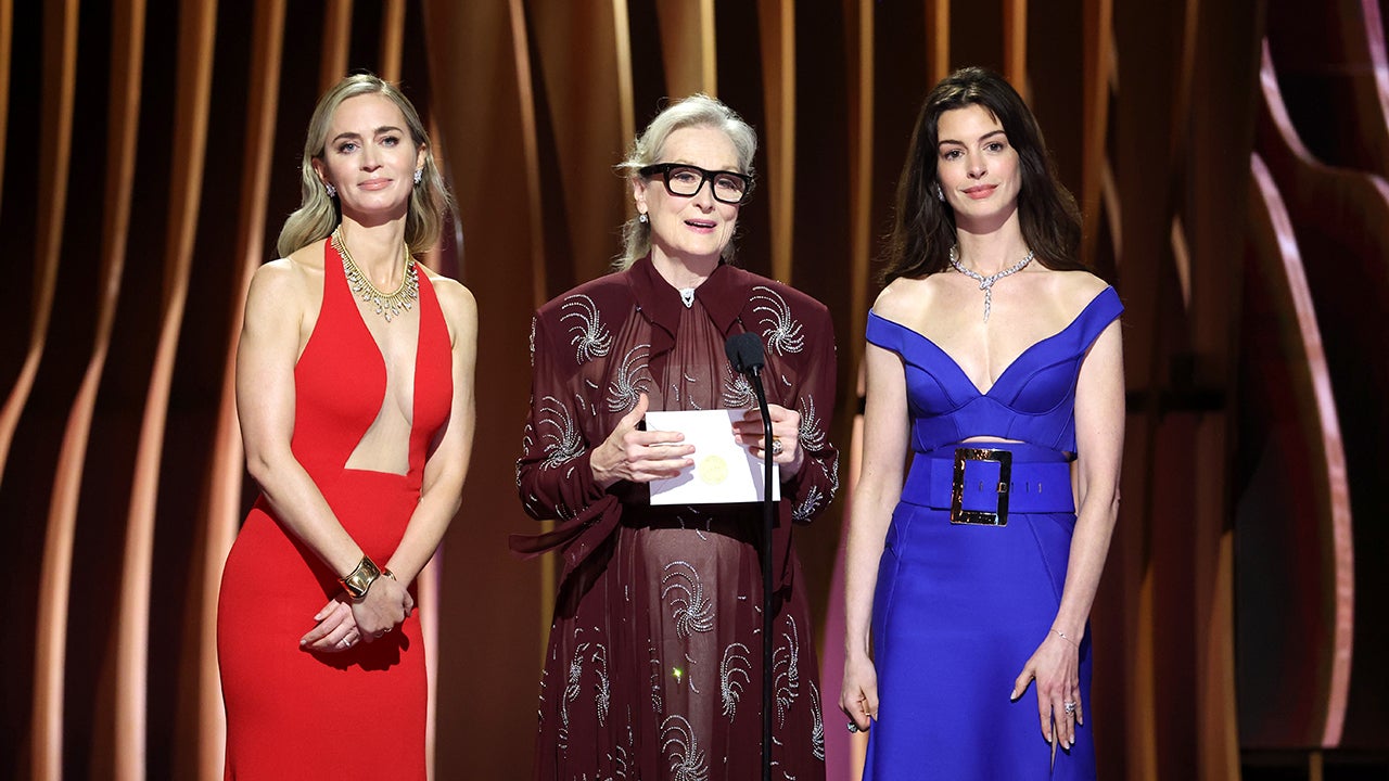 Anne Hathaway and Emily Blunt Turn the Tables on Meryl Streep in Funny 'Devil Wears Prada' Bit at SAG Awards