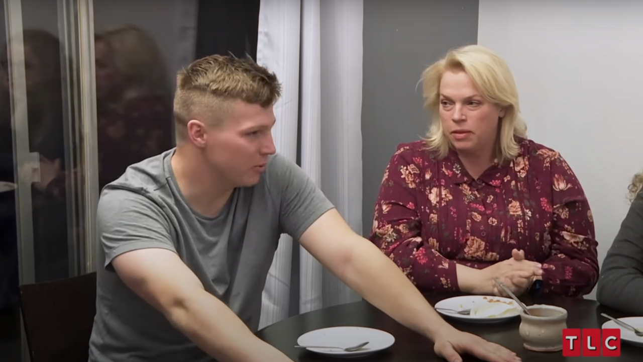 'Sister Wives' Star Janelle Brown Honors Late Son Garrison on What Would've Been His 26th Birthday - Vimarsana News