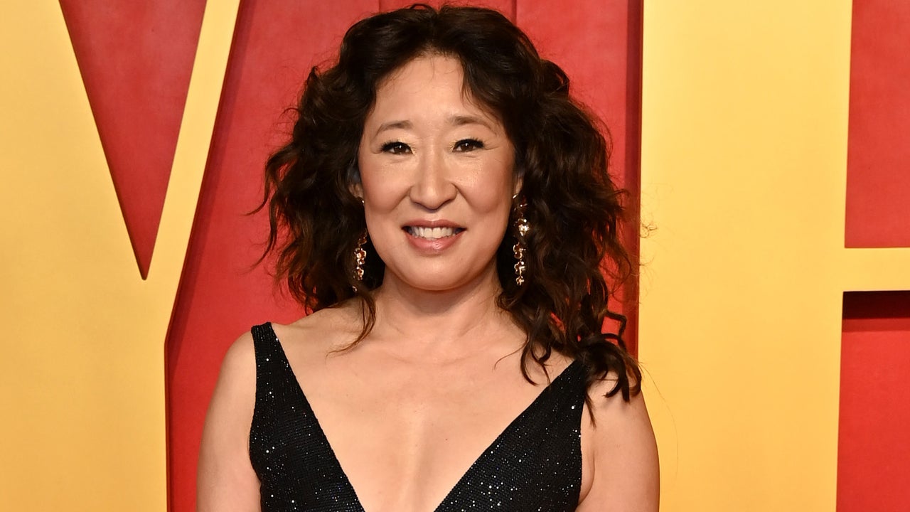 Sandra Oh Recreates Her 'Princess Diaries' Phone Scene With 'Queen' Anne Hathaway: Watch