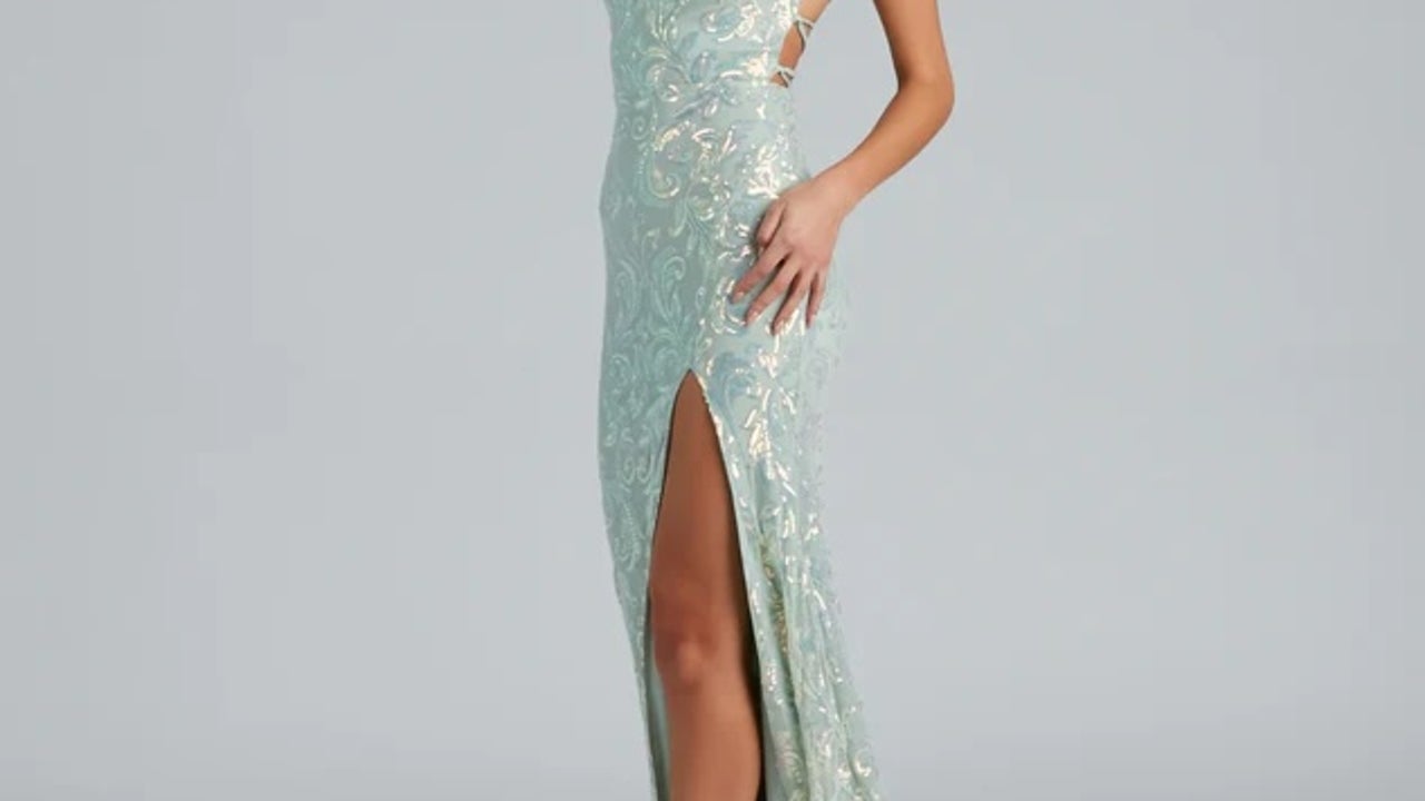 The Best Prom Dresses of 2024 to Shop Online: Find Prom Gowns From Windsor,  Revolve, Lulus and More | Entertainment Tonight