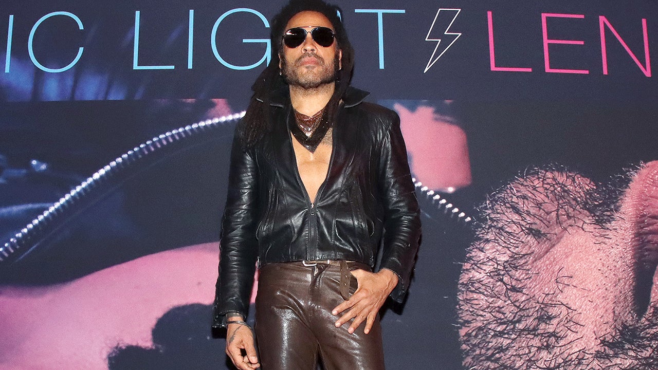 Lenny Kravitz Does Extreme Weight Workout in Leather Pants and Boots ...