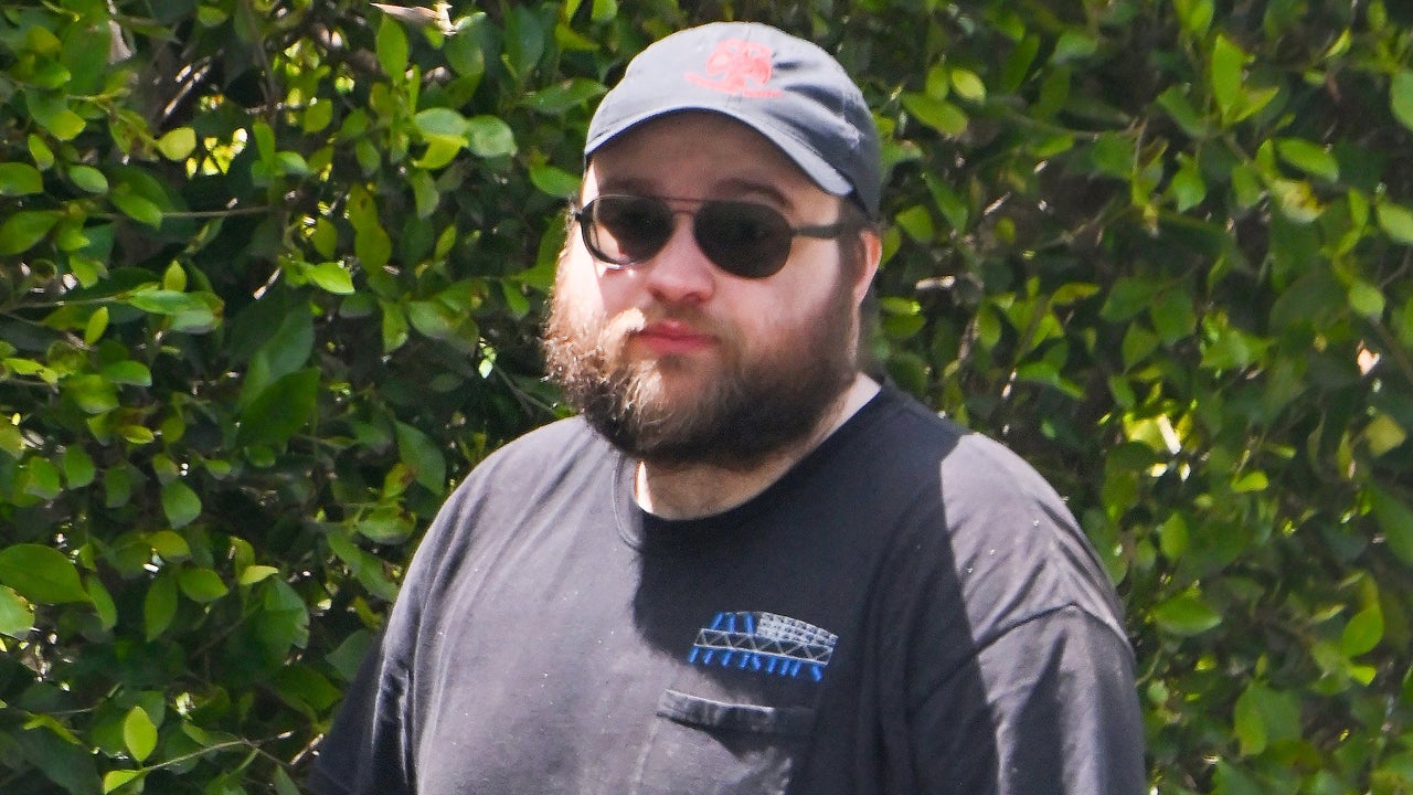 'Two and a Half Men' Star Angus T. Jones Makes Rare Public Appearance in Los Angeles - Vimarsana News