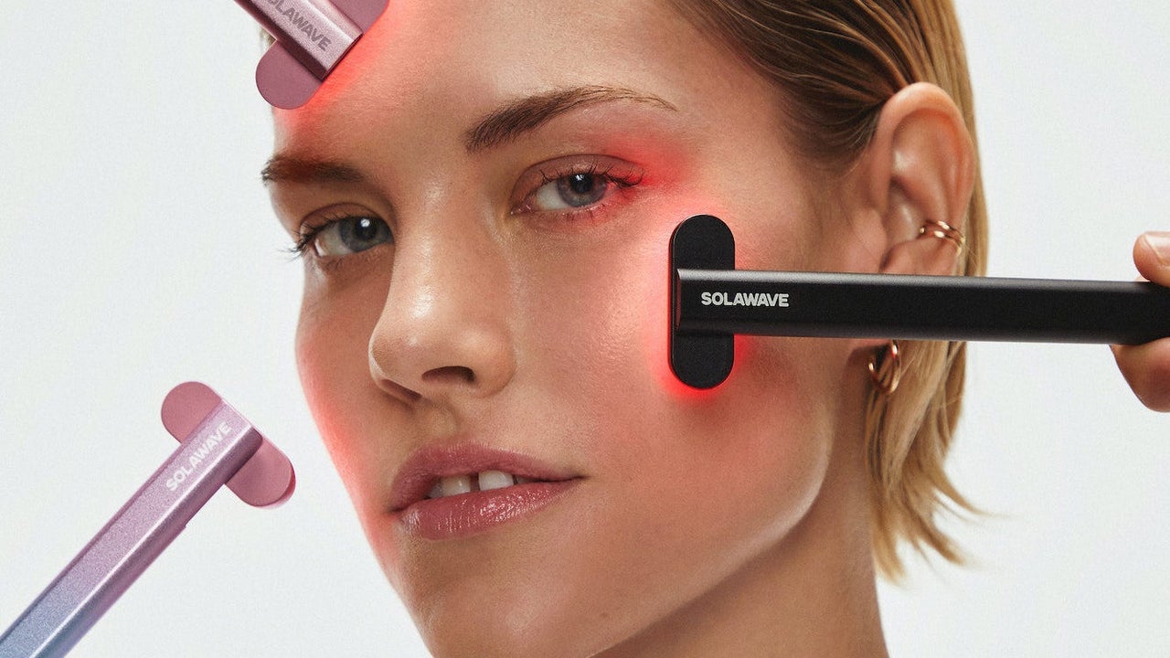 Solawave Mother's Day Sale 2024: Save 25% on the Celeb-Loved Skincare Wand and More Gifts - Vimarsana News