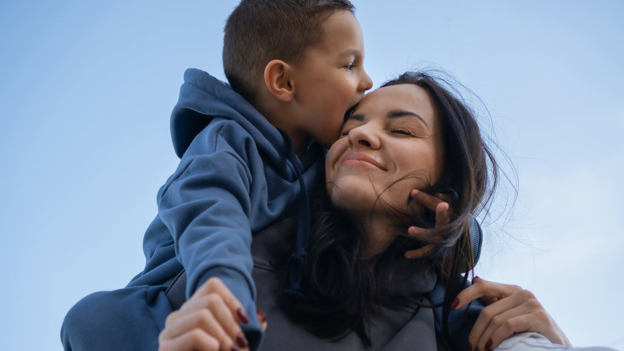 Mother's Day Gift Guide 2024: Shop the Best Gift Ideas for Every Type of Mom - Vimarsana News