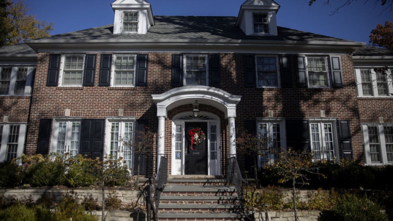 ‘Home Alone’ House Hits the Market for .25 Million