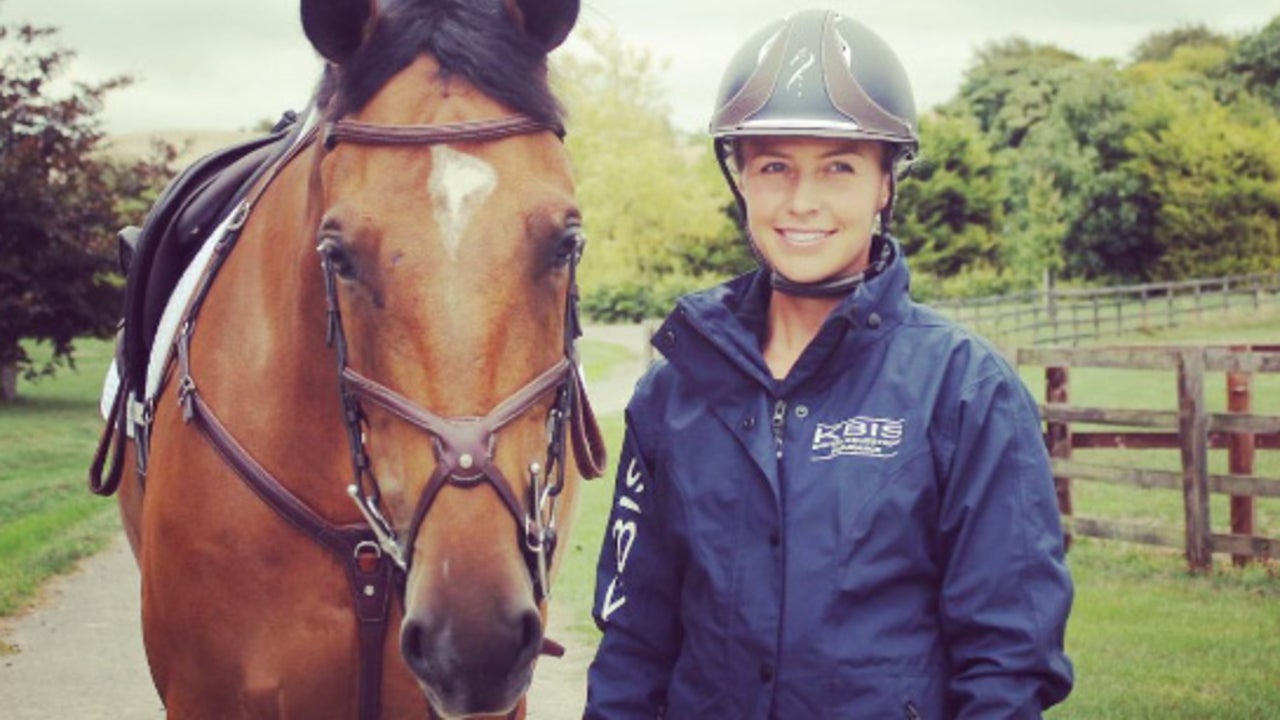 Georgie Campbell, Equestrian Star, Dead at 37 After Falling Off Horse - Vimarsana News