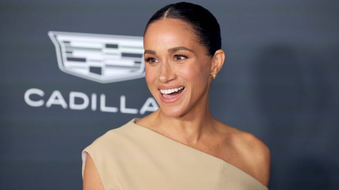 Meghan Markle's Effortless Linen Dress Is on Sale for an Easy, Breezy Look  This Summer | Entertainment Tonight