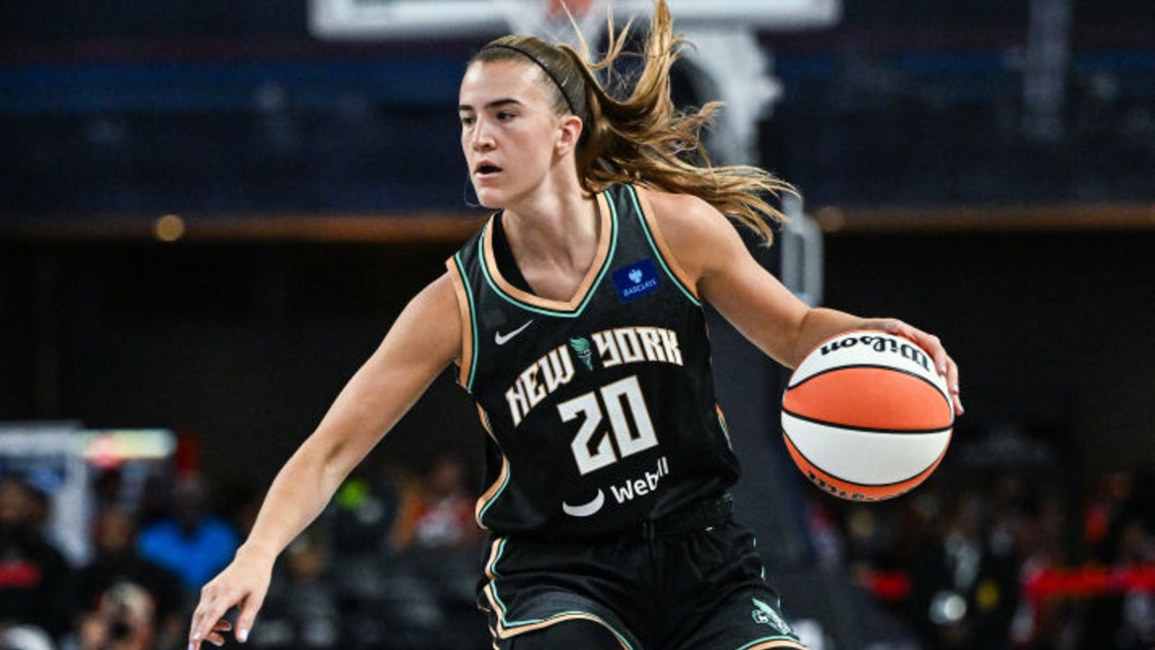 How To Watch The Connecticut Sun Vs New York Liberty WNBA Game Tonight GettyImages 2158900931 