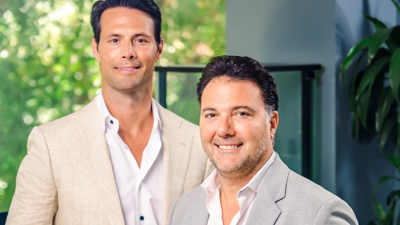 Plastisch chirurgen Dr. Layke en Dr. Danielpour leggen uit waarom de look te vol is (en wat de moeite waard is om in plaats daarvan te doen)