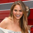 Chrissy Teigen makes banana bread