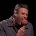 Blake Shelton eats caramel onions
