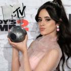 Camila Cabello Holds Her Trophy at the 2017 MTV EMAs