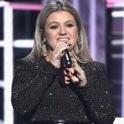 Kelly Clarkson at the 2018 Billboard Music Awards in Las Vegas
