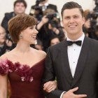 Scarlett Johansson and boyfriend Colin Jost with 'SNL' co-star Michael Che (inset)