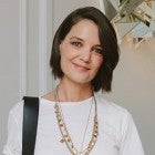 Katie Holmes in white T-shirt at Dior dinner