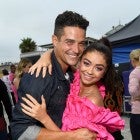 Wells Adams and Sarah Hyland backstage at 2019 teen choice awards