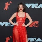Hailee Steinfeld at 2019 mtv vmas