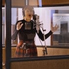 'Cats': Watch Taylor Swift Record New Song 'Beautiful Ghosts' for the Soundtrack!