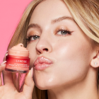 Sydney Sweeney with Laneige mask