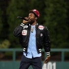 Meek Mill Posts Bail for 20 Women to Reunite Families for the Holidays