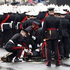 Soldier faints at coronation