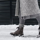 woman wearing winter boots