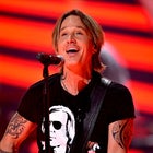 Watch Keith Urban's Record-Breaking CMT Music Awards Performance!