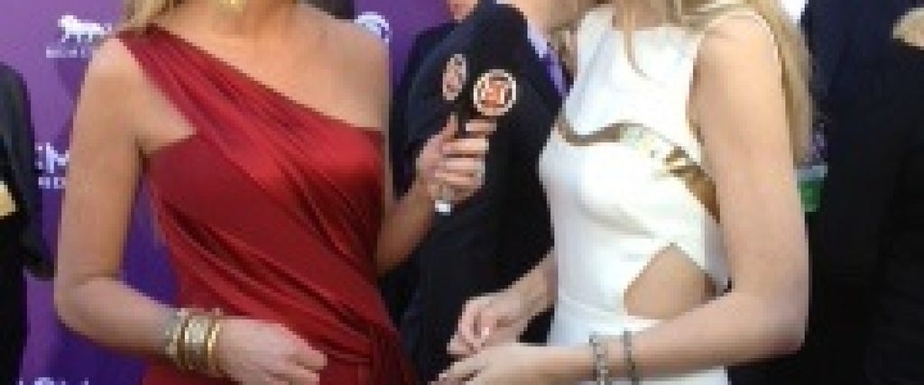 Nancy O'Dell with the Stars of the ACMs