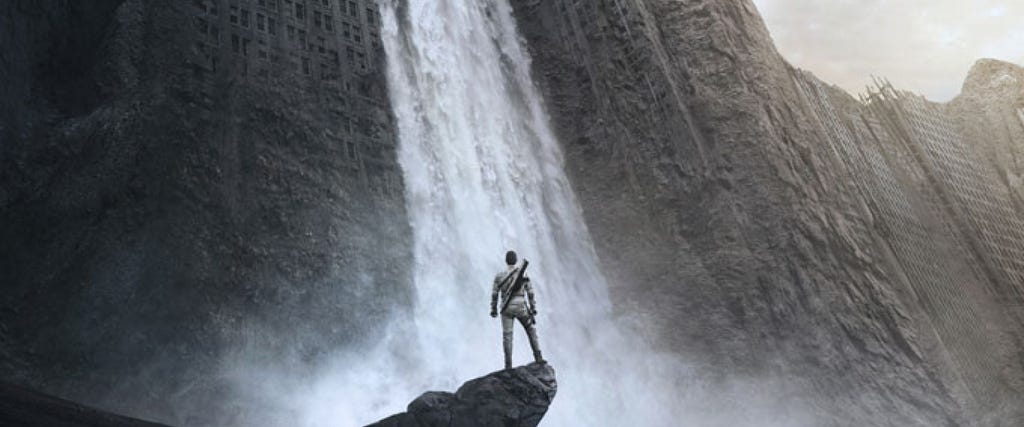 Tom Cruise is Living in 'Oblivion'